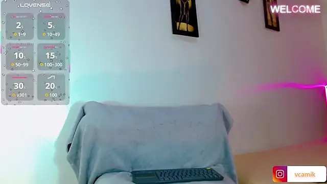 Snapshot of alexsandra_kiss chatting on February 28, 11:00 am alexsandra kiss online show from February 28, 11:00 am