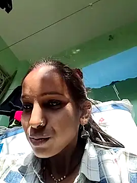 Snapshot of Hotty-Nidhi chatting on February 17, 4:20 am Hotty-Nidhi online show from February 17, 4:20 am