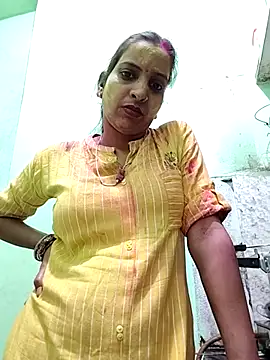 Snapshot of Hotty-Nidhi chatting on March 4, 4:46 pm Hotty-Nidhi online show from March 4, 4:46 pm