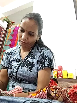 Snapshot of Hotty-Nidhi chatting on March 22, 3:37 pm Hotty-Nidhi online show from March 22, 3:37 pm