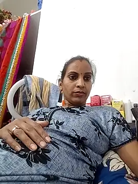 Snapshot of Hotty-Nidhi chatting on March 30, 3:35 pm Hotty-Nidhi online show from March 30, 3:35 pm