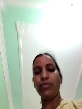 Snapshot of Hotty-Nidhi chatting on April 7, 5:41 am Hotty-Nidhi online show from April 7, 5:41 am