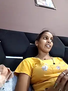 Snapshot of Hotty-Nidhi chatting on May 18, 5:08 pm Hotty-Nidhi online show from May 18, 5:08 pm