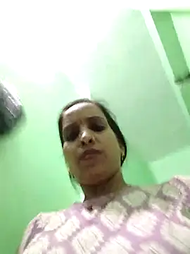 Snapshot of Hotty-Nidhi chatting on May 21, 4:58 pm Hotty-Nidhi online show from May 21, 4:58 pm