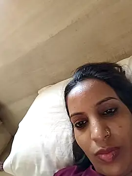 Snapshot of Hotty-Nidhi chatting on May 24, 1:54 am Hotty-Nidhi online show from May 24, 1:54 am