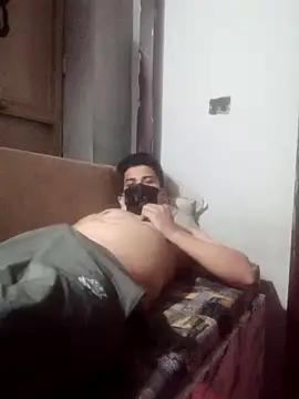 Snapshot of goluaryan chatting on February 18, 6:26 pm goluaryan online show from February 18, 6:26 pm