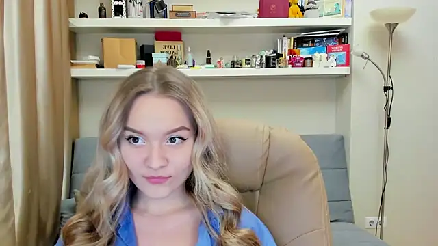 Snapshot of Kara_Smith_ chatting on January 29, 12:22 am Kara Smith online show from January 29, 12:22 am