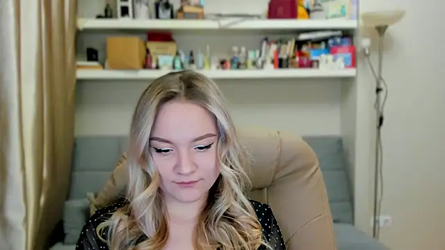 Kara Smith  online show from November 21, 11:36 pm