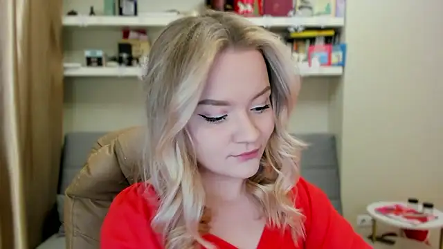 Kara Smith  online show from January 16, 11:09 pm