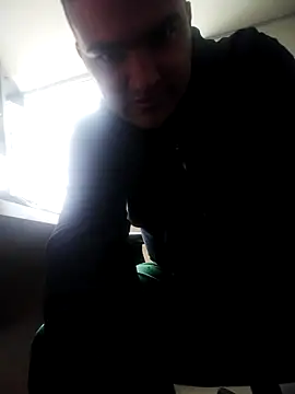 Snapshot of Andy-rtg chatting on March 10, 7:07 pm Andy-rtg online show from March 10, 7:07 pm