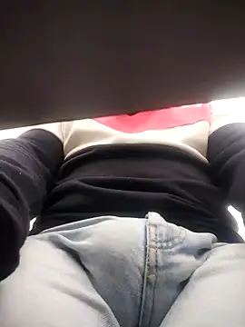 Snapshot of Andy-rtg chatting on October 11, 4:27 pm Andy-rtg online show from October 11, 4:27 pm