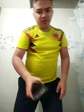 Snapshot of Andy-rtg chatting on November 16, 12:22 pm Andy-rtg online show from November 16, 12:22 pm