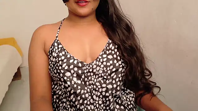 Snapshot of Cludi-New chatting on June 19, 2:43 pm Cludi-New online show from June 19, 2:43 pm