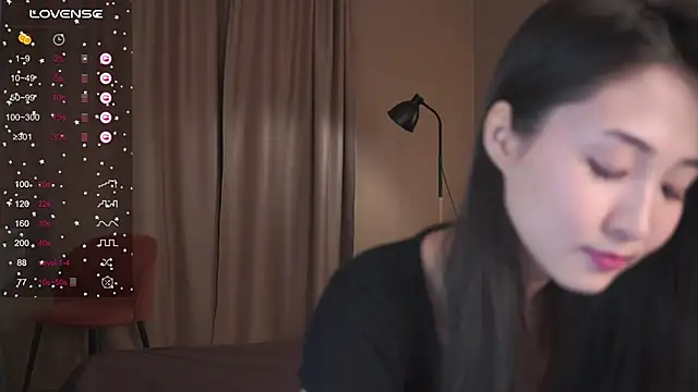 SeulBi online show from April 8, 2:39 pm