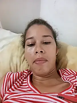 Snapshot of Sexi_girl29 chatting on November 28, 8:50 am Sexi girl29 online show from November 28, 8:50 am