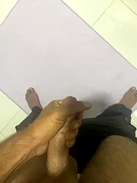 Snapshot of AYARSIZ38 chatting on October 3, 7:22 pm AYARSIZ38 online show from October 3, 7:22 pm