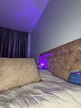 Snapshot of VelvetVabe chatting on February 25, 5:55 pm VelvetVabe online show from February 25, 5:55 pm