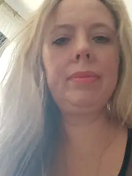 Irina3718 online show from October 30, 12:17 pm