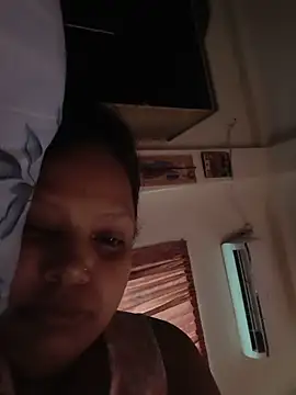 Snapshot of Arohi35 chatting on June 3, 9:45 am Arohi35 online show from June 3, 9:45 am