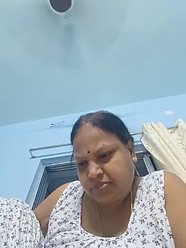 Snapshot of Arohi35 chatting on June 7, 12:53 pm Arohi35 online show from June 7, 12:53 pm