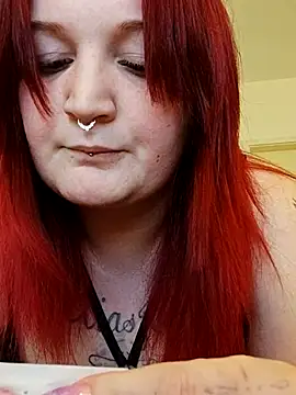 TiffiChantiT2 online show from March 18, 5:52 am