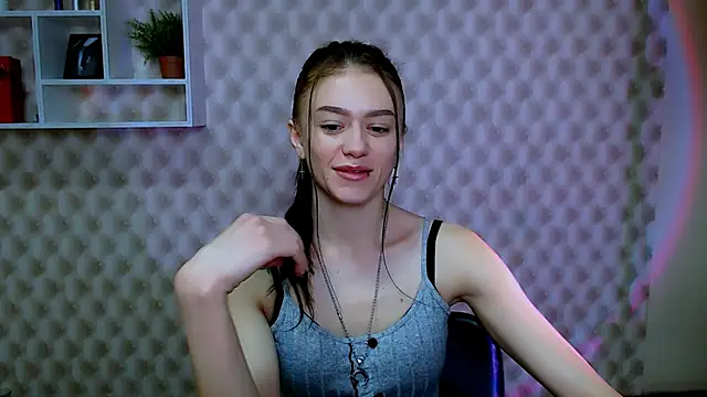 LanaTey online show from February 7, 2:32 pm