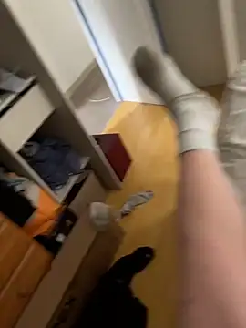 Snapshot of billybib83 chatting on March 11, 12:28 pm billybib83 online show from March 11, 12:28 pm