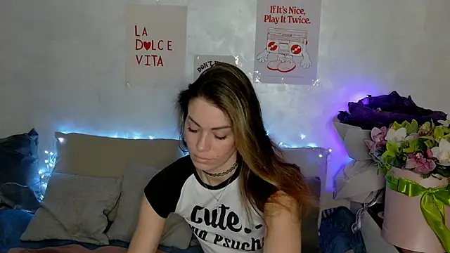 SweetDarling7 online show from March 9, 4:33 pm