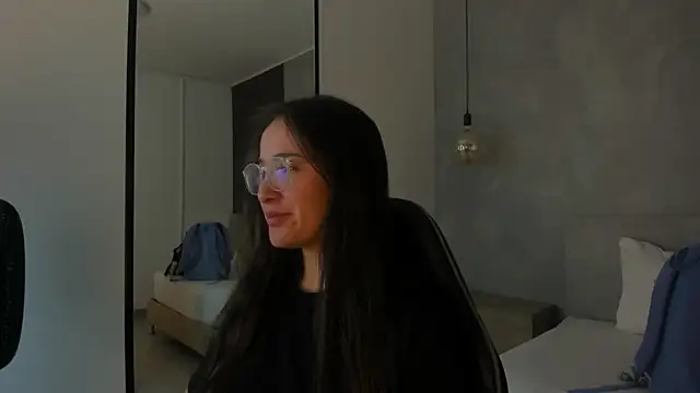 Snapshot of sophia_martinezz_ chatting on February 23, 7:11 pm sophia martinezz online show from February 23, 7:11 pm