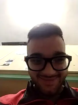 Snapshot of Francescodicristina44 chatting on February 5, 9:41 pm Francescodicristina44 online show from February 5, 9:41 pm