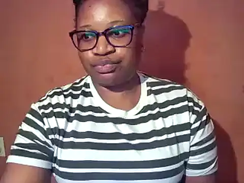 Snapshot of sexyamanda_ chatting on June 23, 3:43 pm sexyamanda online show from June 23, 3:43 pm