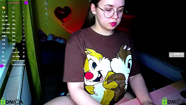 Lilysweet13 online show from February 28, 9:27 pm