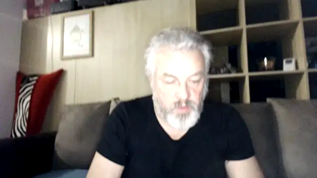 Berg Boy online show from December 16, 8:36 pm