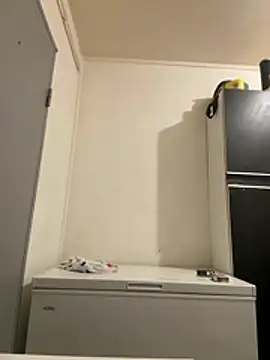 Hugo34bg online show from April 7, 11:37 pm