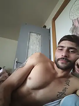 Hugo34bg online show from June 12, 6:23 am