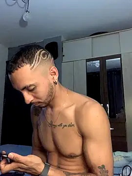 Snapshot of NicolasChest_xxx chatting on September 12, 2:11 am NicolasChest xxx online show from September 12, 2:11 am