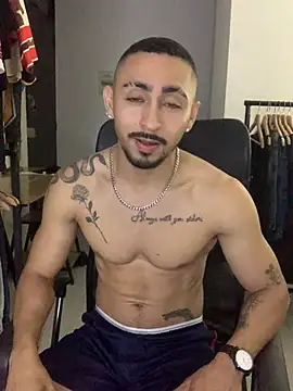 Snapshot of NicolasChest_xxx chatting on June 30, 1:06 am NicolasChest xxx online show from June 30, 1:06 am