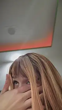 LoganPeny online show from November 1, 5:31 am