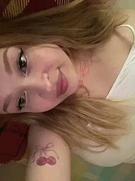 Snapshot of IMHORNYWET chatting on May 8, 6:08 am IMHORNYWET online show from May 8, 6:08 am
