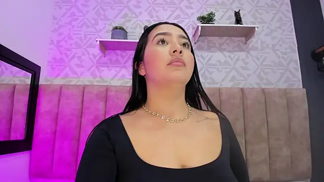 MelinaCruz online show from November 7, 3:39 am