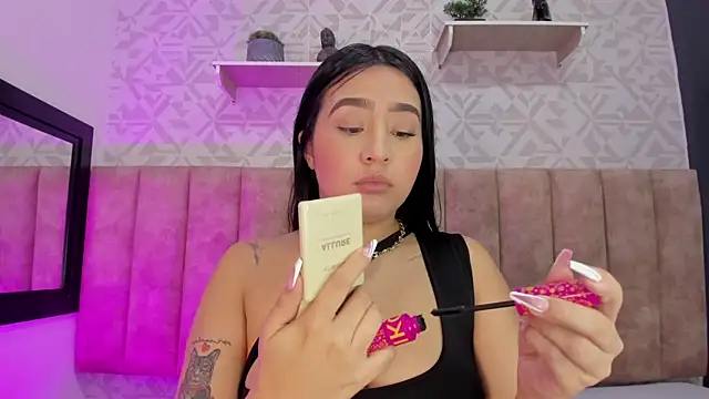 MelinaCruz online show from November 10, 3:49 am