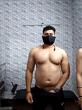 sumitsharma72 online show from April 11, 6:23 pm