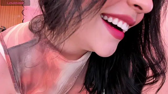 Snapshot of eva_sainnt chatting on October 15, 5:02 pm eva sainnt online show from October 15, 5:02 pm