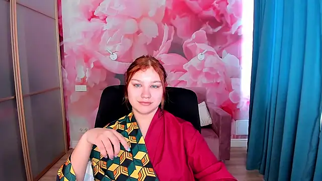 AngelinaLow online show from March 24, 12:32 pm