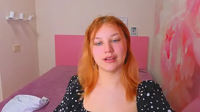 AngelinaLow online show from April 17, 11:35 am