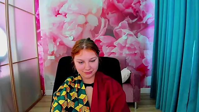 Snapshot of AngelinaLow chatting on May 11, 2:45 pm AngelinaLow online show from May 11, 2:45 pm