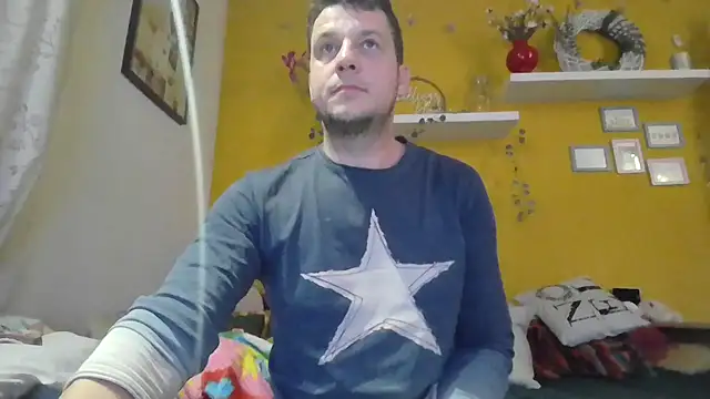 Snapshot of wassermann8484 chatting on December 1, 6:40 am wassermann8484 online show from December 1, 6:40 am