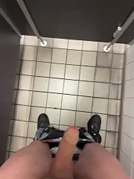 Snapshot of wassermann8484 chatting on February 23, 4:48 pm wassermann8484 online show from February 23, 4:48 pm