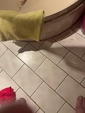 Snapshot of wassermann8484 chatting on April 8, 10:32 pm wassermann8484 online show from April 8, 10:32 pm