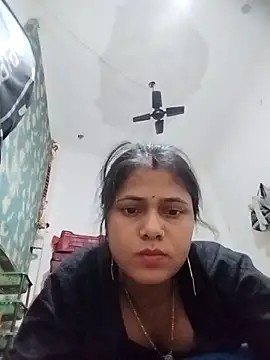 Snapshot of Ayeshaji chatting on March 28, 12:21 am Ayeshaji online show from March 28, 12:21 am